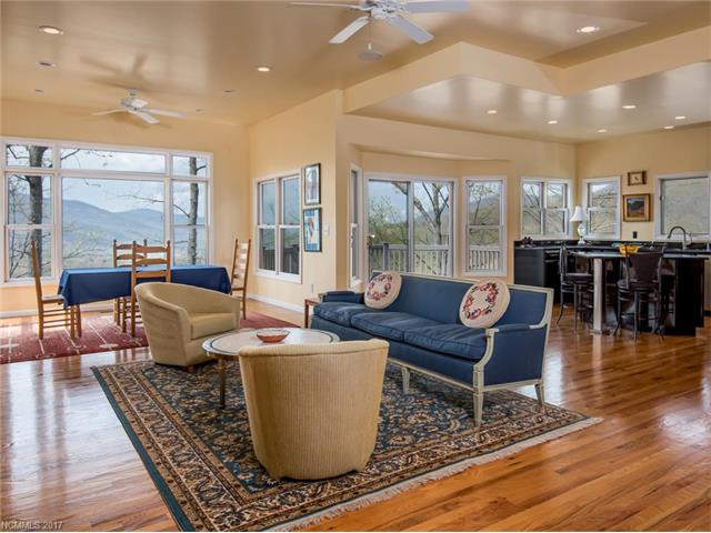 6Red Plum Ln, Black Mountain, NC 28711