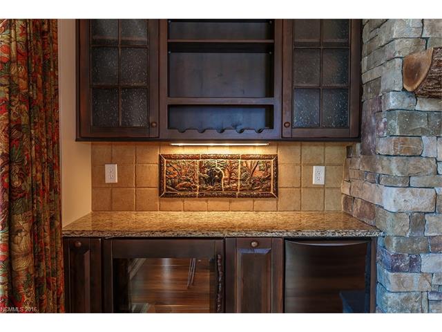 514 Eagle Lake Drive, Brevard, NC 28712