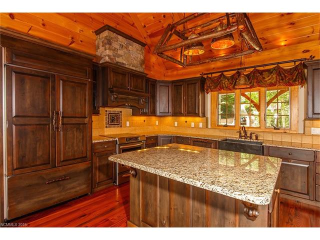 514 Eagle Lake Drive, Brevard, NC 28712