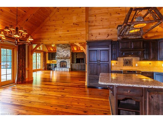 514 Eagle Lake Drive, Brevard, NC 28712