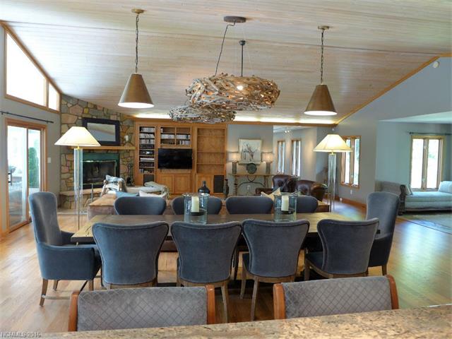 228 Arrowhead Road, Brevard, NC 28712