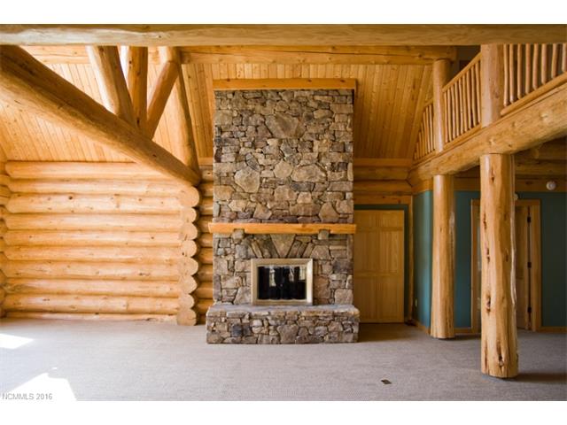 388/288/228 Hard to Find Drive, Brevard, NC 28712