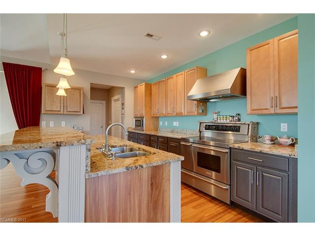 150 View Road, Brevard, NC 28712