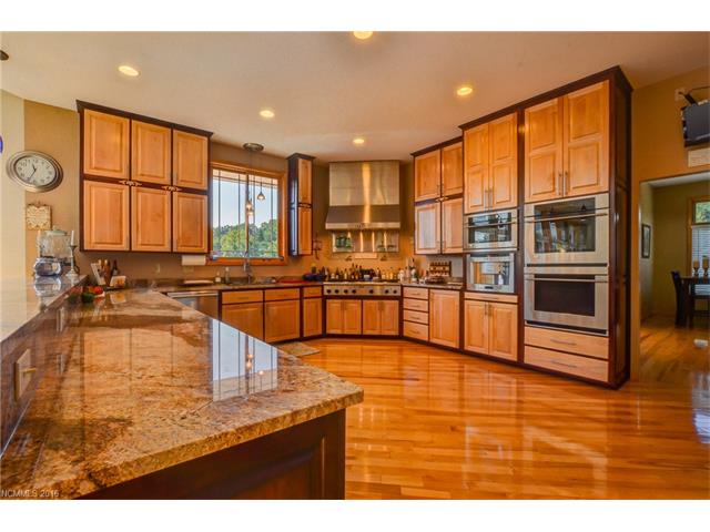 70 Lollis Lane, Bryson City, NC 28713