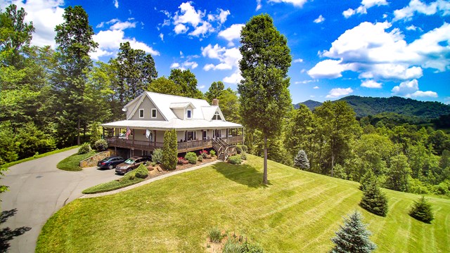 260 Taylor Lane, Burnsville, NC 28714