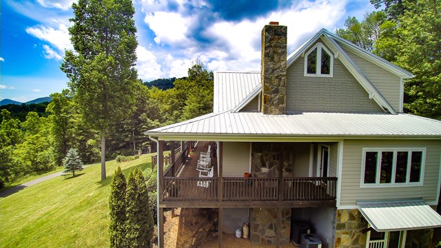 260 Taylor Lane, Burnsville, NC 28714