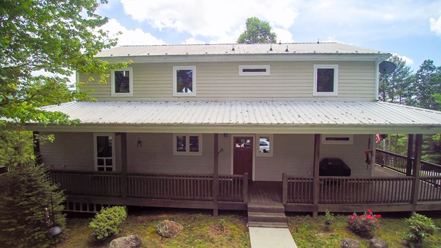 260 Taylor Lane, Burnsville, NC 28714