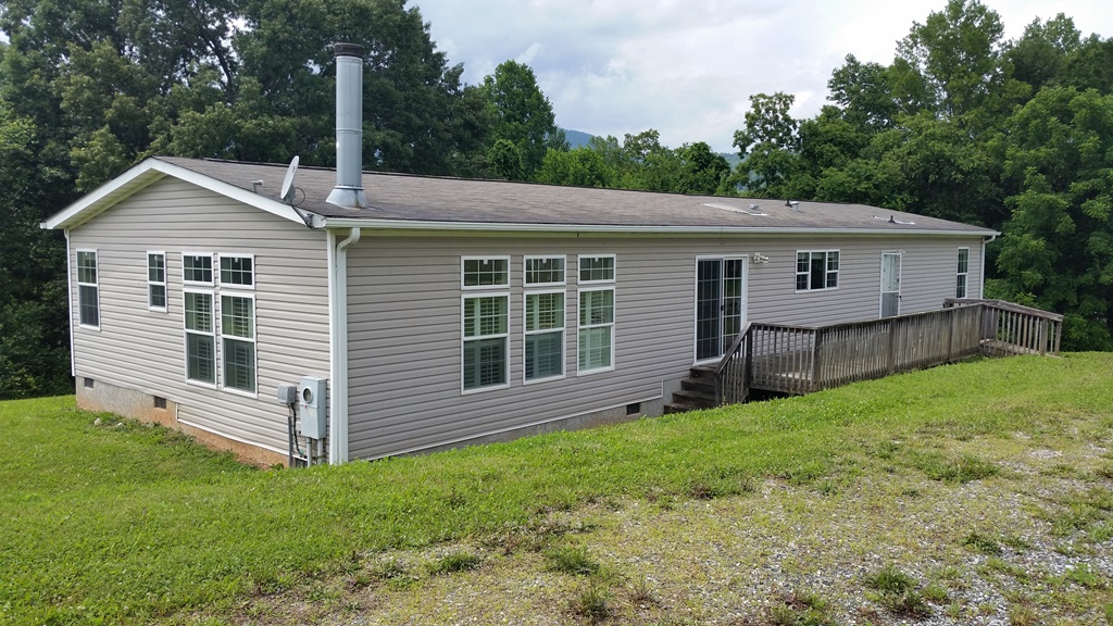 27 Honey Skipper LCandler, NC, 28715Buncombe County