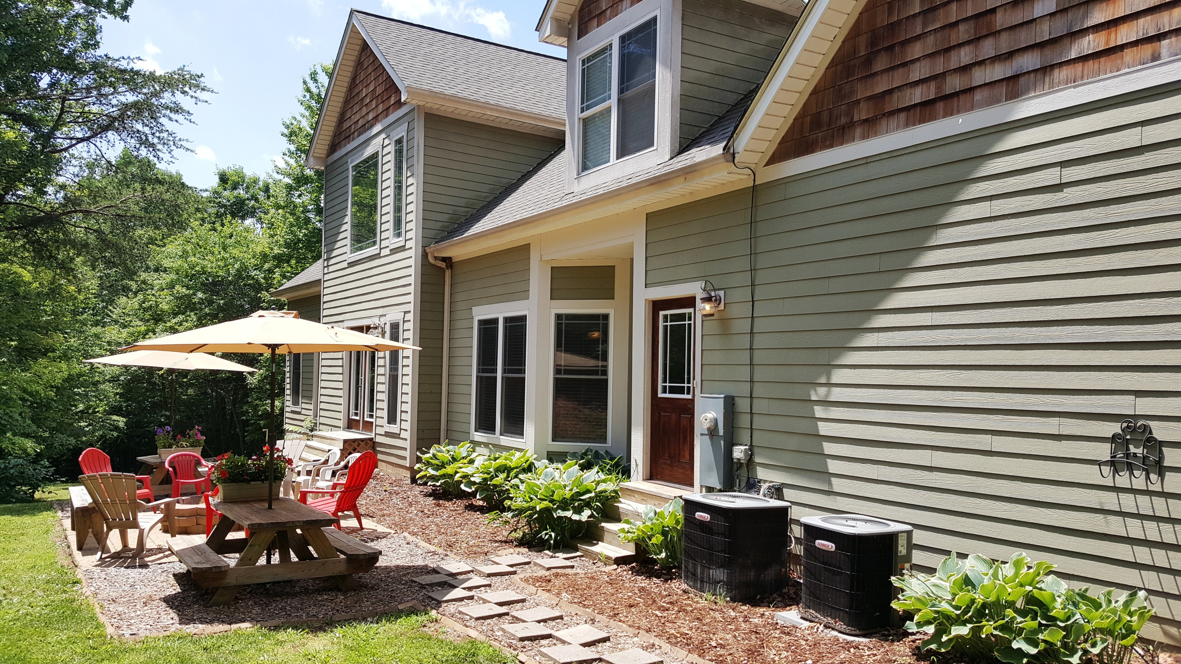 72 Vintage Rd, Candler, NC 28715
