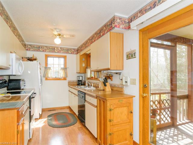 14 Oakwood Road, Candler, NC 28715