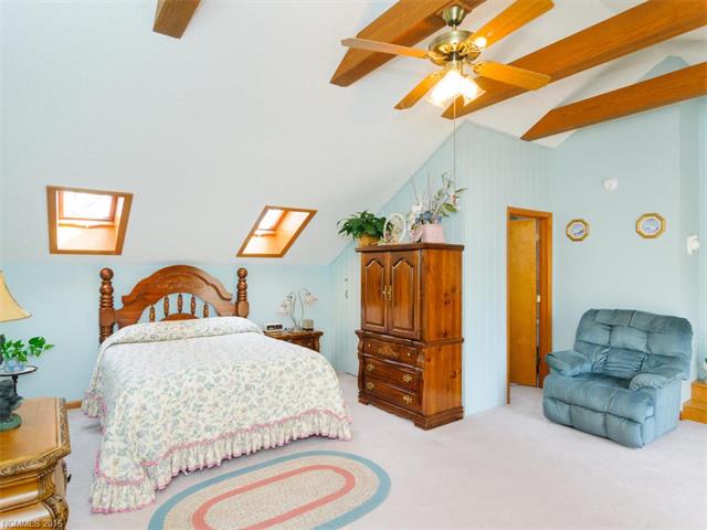 14 Oakwood Road, Candler, NC 28715