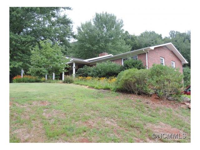 141 Chambers Cove Road, Canton, NC 28716