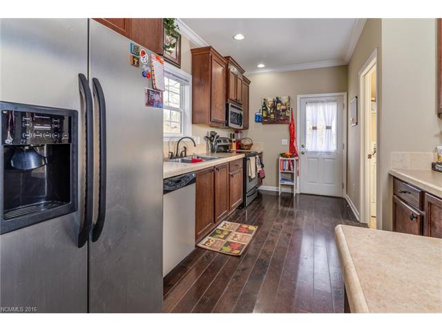 402 Reynolds Drive, Canton, NC 28716