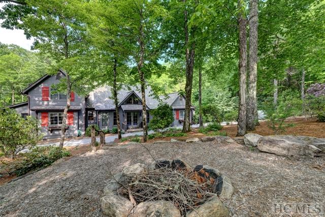 Cashiers, NC 28717