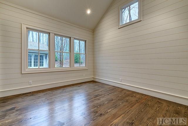 842 North High Mountain Drive, Cashiers, NC 28717