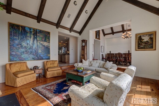 490 Kerry Hill Road, Cashiers, NC 28717