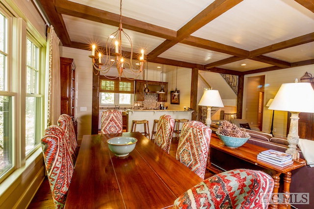 142 Flat Rock Drive, Cashiers, NC 28717