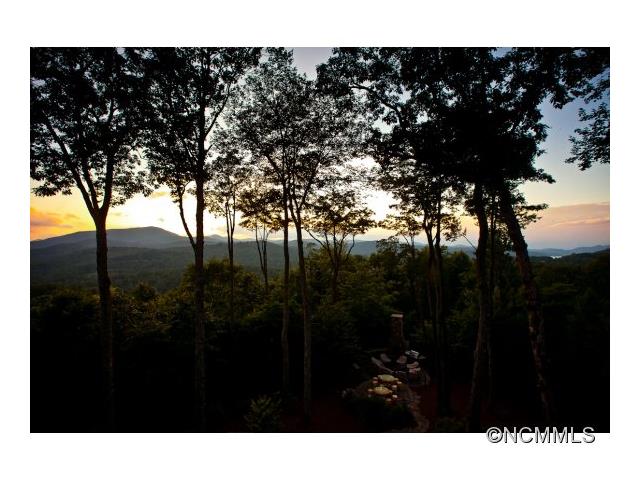 1298 Links Drive, Cashiers, NC 28717