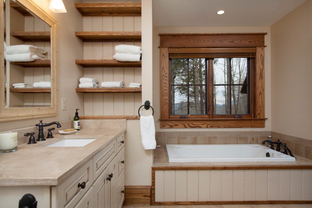 361 Cross Creek Trail, Cashiers, NC 28717