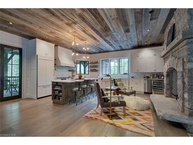 750 Silver Springs Road, Cashiers, NC 28717