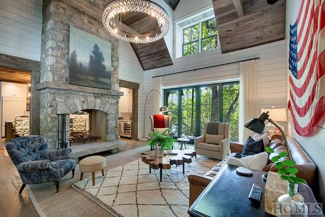 750 Silver Springs Road, Cashiers, NC 28717