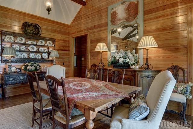 1693 Chimneytop Trail, Cashiers, NC 28717