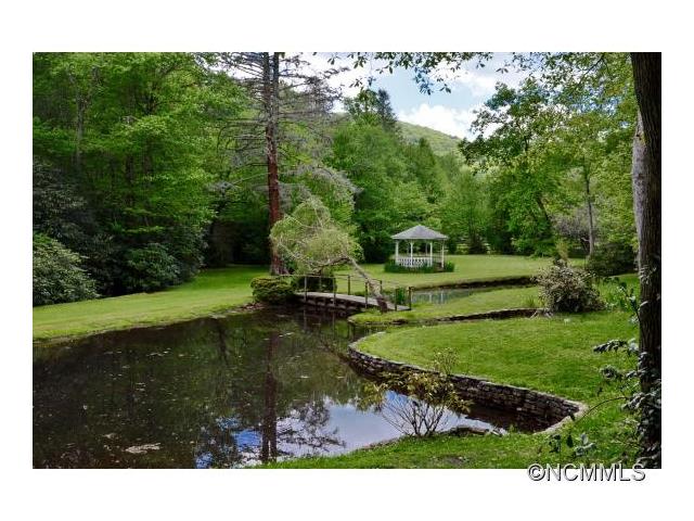 2502 Norton Road, Cashiers, NC 28717