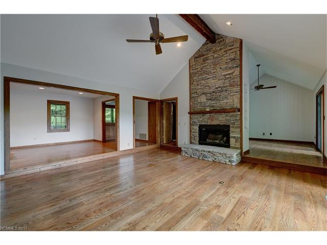 39 Craggy Creek Point, Cashiers, NC 28717