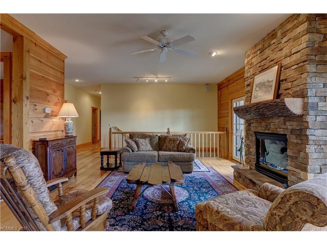 210 Devils Courthouse View, Cashiers, NC 28717