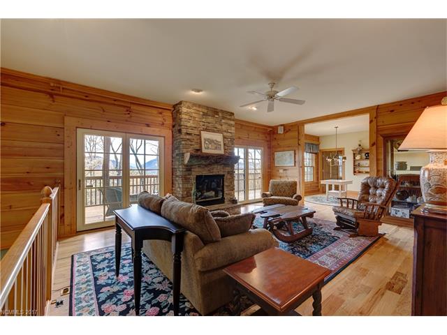 210 Devils Courthouse View, Cashiers, NC 28717