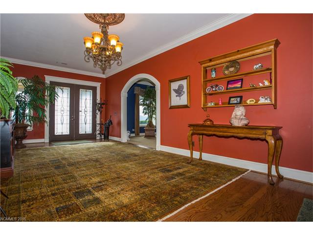1445 Grandeur Heights, Clyde, NC 28721