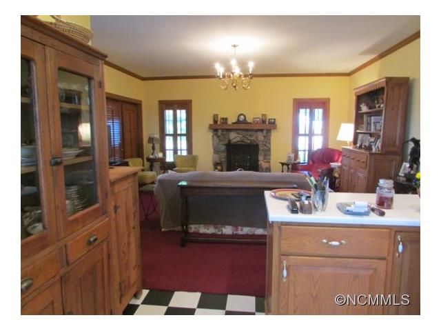 1636 Little Mountain Road, Columbus, NC 28722