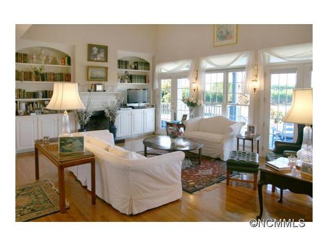 3050 Collinsville Road, Columbus, NC 28722
