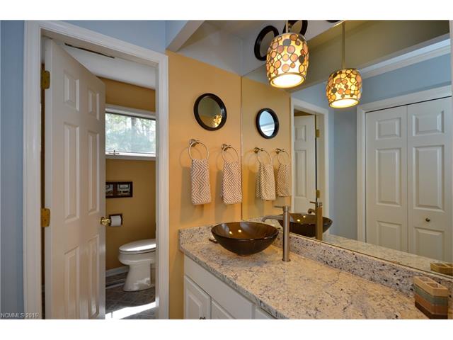 17 E Molan Drive, Etowah, NC 28729