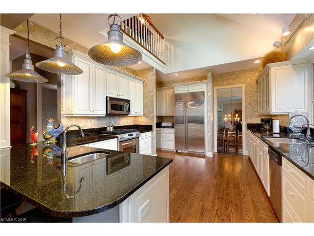 488 Lambeth Walk, Fairview, NC 28730