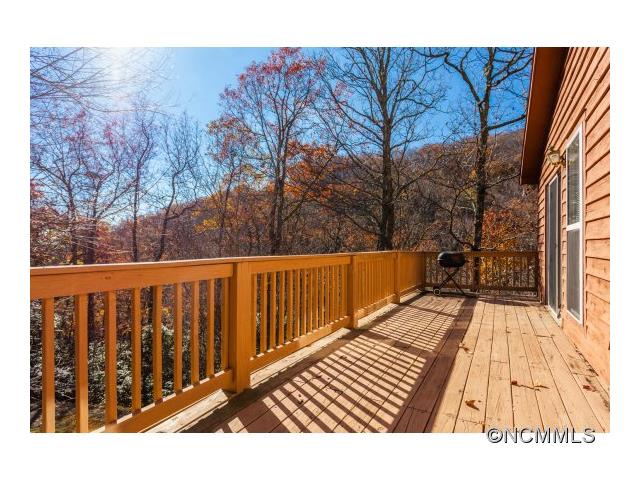 7 Red Oak Forest Lane, Fairview, NC 28730