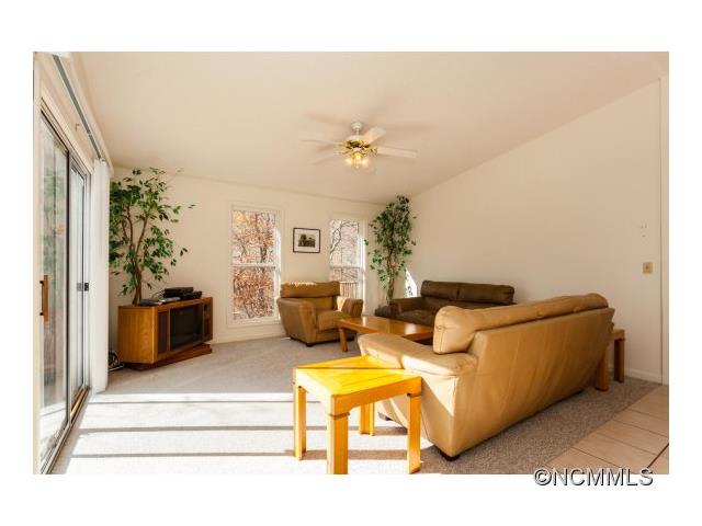 7 Red Oak Forest Lane, Fairview, NC 28730