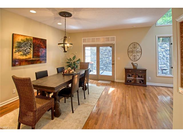 519 Claremont Drive, Flat Rock, NC 28731