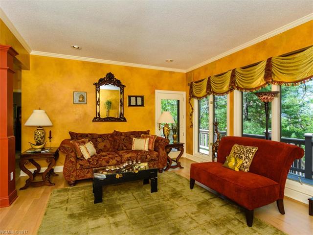 324 Silent Rise Lane, Flat Rock, NC 28731