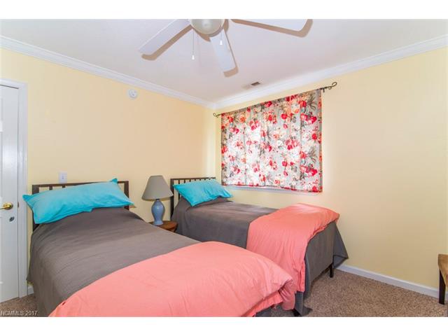 542 DUNCAN CREEK Road, Fletcher, NC 28732
