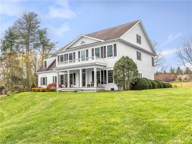 11 White Oak Drive, Fletcher, NC 28732