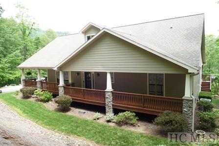 669 Lakeside Circle, Franklin, NC 28734