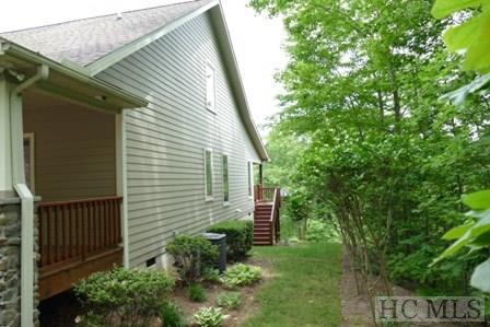669 Lakeside Circle, Franklin, NC 28734