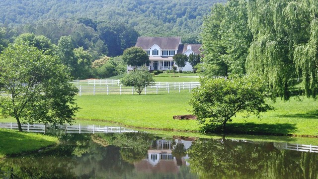 40 Patton Hill Road, Franklin, NC 28734