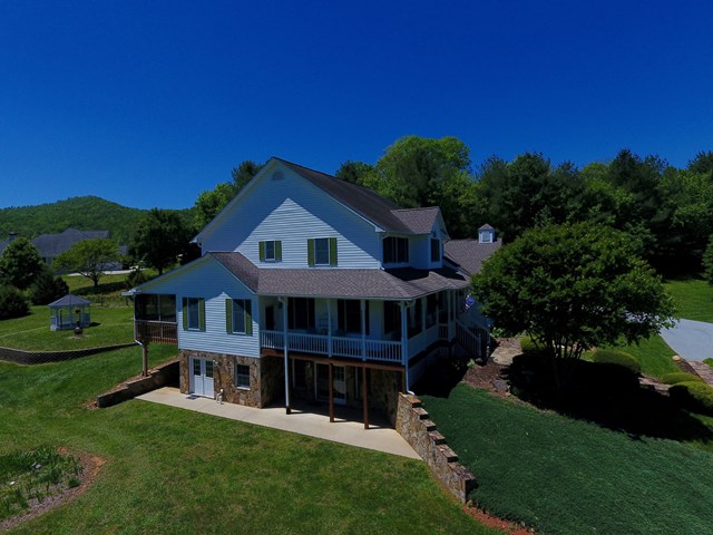 40 Patton Hill Road, Franklin, NC 28734