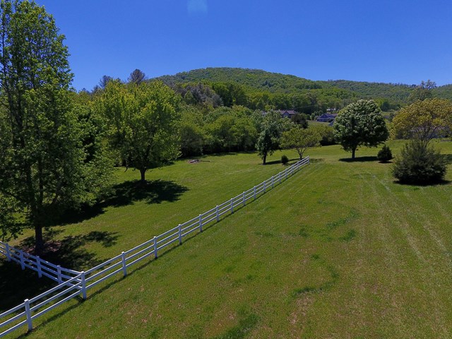 40 Patton Hill Road, Franklin, NC 28734