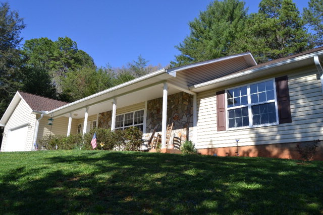699 Wayah Road, Franklin, NC 28734