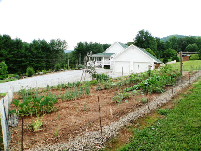 13 Tisit Drive, Franklin, NC 28734