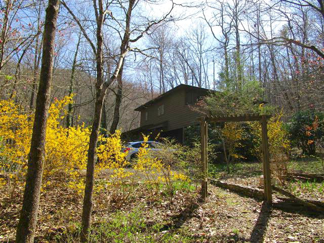 844 Young Cove Road, Franklin, NC 28734