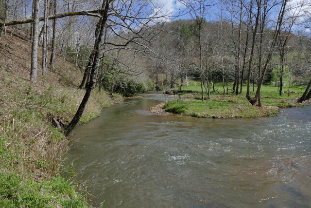447 Meadow Mountain Estates Rd., Franklin, NC 28734